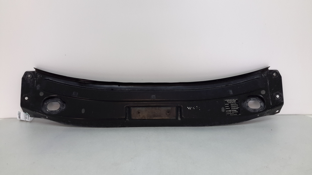 MERCEDES-BENZ M-Class W164 (2005-2011) The central part of the TV A1646200486, A1646200486 20319556
