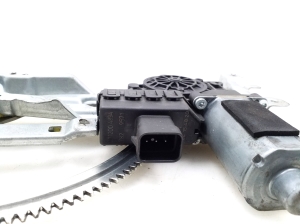 Opel Astra H (2004–2010) Front door window regulator and its parts - 2