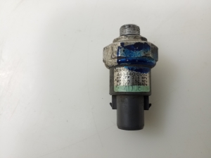 TOYOTA Corolla (2004–2007) A/C condenser sensor - 2
