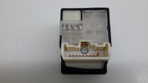 TOYOTA RAV 4 A3 (2005–2012) Mirror control switch - 3