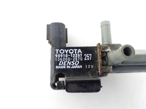 TOYOTA Corola Verso E12 (2001–2004) Solenoīds 9091012257 - 2