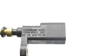 Skoda Fabia MK 3 (2014–2021) Dzesēšanas šķidruma temperatūras sensors 03F919501B - 3