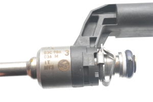  Fuel injector 