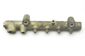 Opel Astra H (2004–2010) Common Rail Kraftstoffleitung 0445214094 - 5