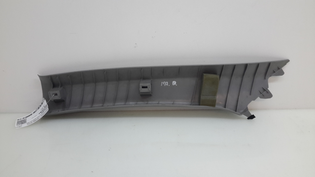 TOYOTA RAV4 3 generation (XA30) (2005-2012) Oikean puolen B-pilarin verhoilu 6221042040 20973407