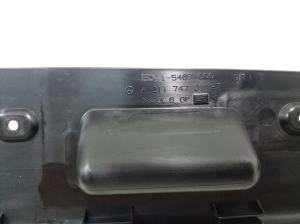 Mercedes Benz E-Class W211 (2002–2009) Sonstiges Teil der Heckklappe A2117470187 - 2