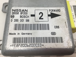 NISSAN Terrano R20 (1996–2007) Airbagsteuergerät 285568F200 - 2