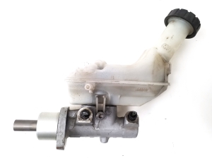   Brake master cylinder  -  