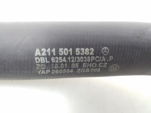 Mercedes Benz CLS-Class 219 (2004–2010) Jahutusradiaatori voolik A2115015382 - 2