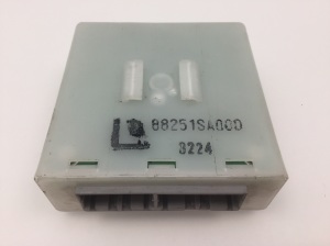 Subaru Impreza (2000–2007) Relais 88251SA000