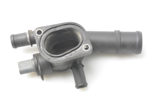 Skoda Fabia MK 1 (1999–2008) Termostaadi korpus 038121132D - 3
