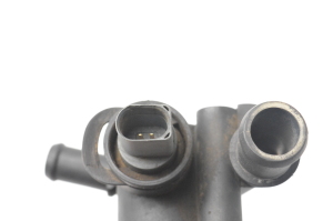 Skoda Fabia MK 1 (1999–2008) Termostaadi korpus 038121132D - 4