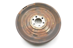  Clutch flywheel 