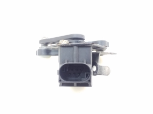 Mercedes Benz R-Class 251 (2006–2017) Sensor an der Vorderradnabe A0105427717 - 2
