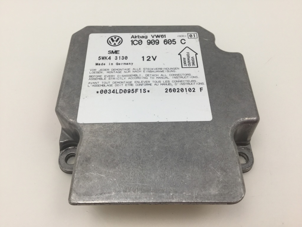 Used Volkswagen Passat Airbag module 1C0909605C