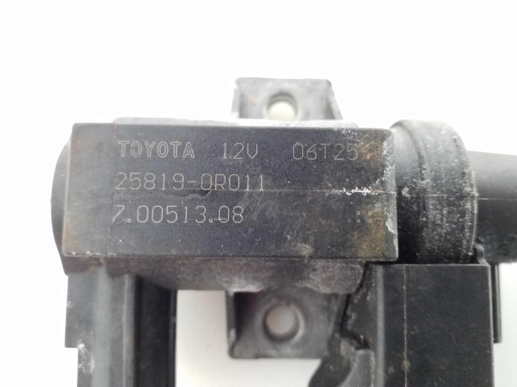 TOYOTA Avensis 2 generation (2002-2009) Solenoid Valve 258190R011 20986629