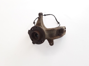 RENAULT Scenic (2003–2010) Front wheel hub 8200297033 - 2