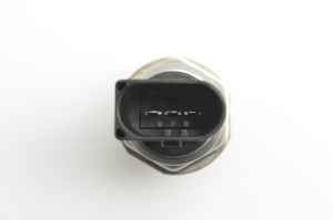 Skoda Superb (2015–2026) Fuel rail pressure sensor 04L906054 - 3