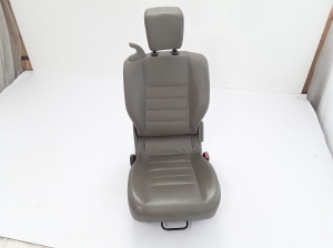  Rear seat and its components 