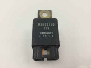 Relais - MB627895
