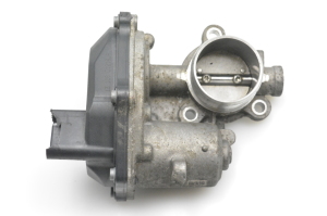  EGR valve 