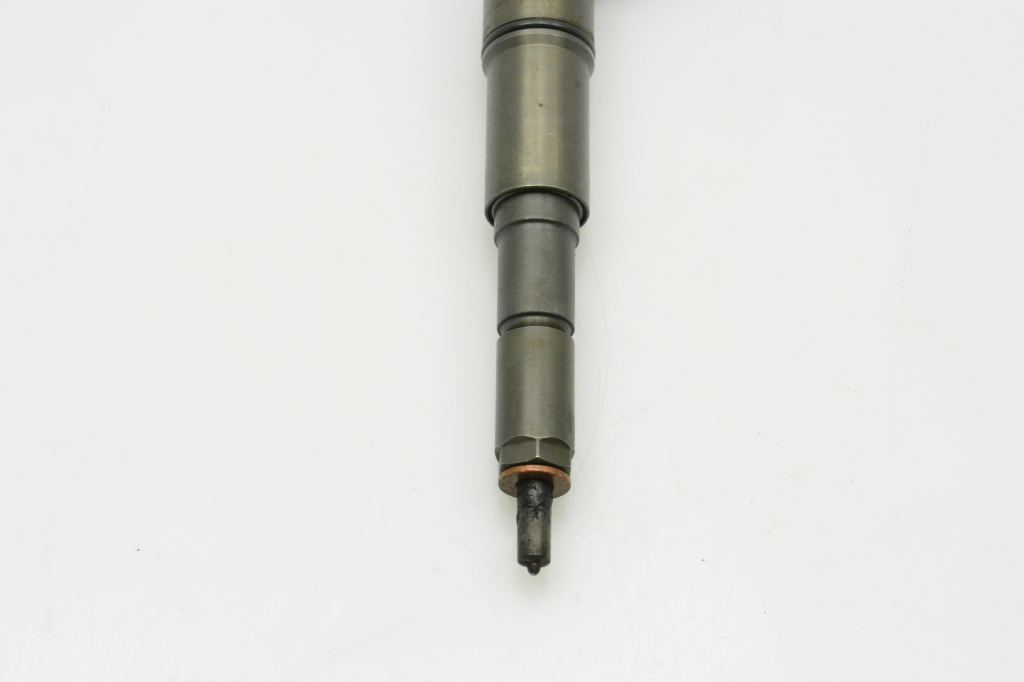 Used BMW 1 SERIES Fuel injector 7794435