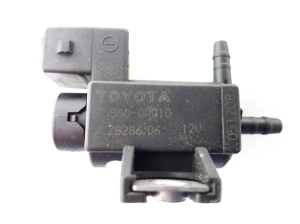LEXUS IS (2005–2013) Muu andur 258600R010 - 2