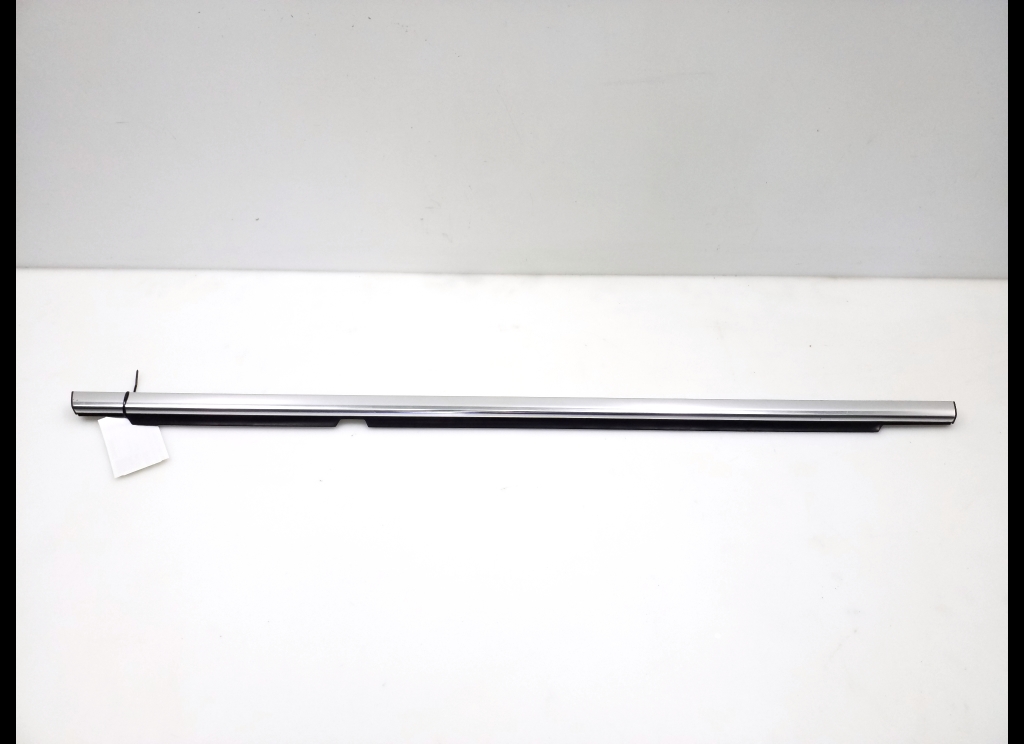 Used Mercedes Benz R-Class Rear side door strip to glass outer A2516907380