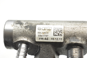 Volkswagen Tiguan (2007–2016) Kõrgsurve kütusetoru 03L089N - 3