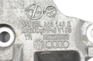 Volkswagen Tiguan (2007–2016) Kliimakompressori kinnitus 03L903143Q - 2