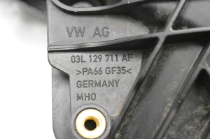 AUDI A4 B8 (2007–2016) Intake manifold 03J129711AF - 4
