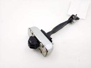 Rear side door opening limiter - 8683053030