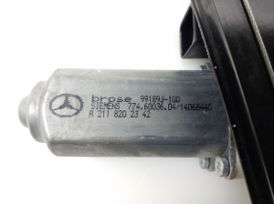 Mercedes Benz E-Class W211 (2002–2009) Aizmugurējo sānu durvju logu pacēlājs un tā detaļas - 4