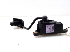 NISSAN Note E11 (2005–2014) Accelerator pedal 18002AX700 - 2