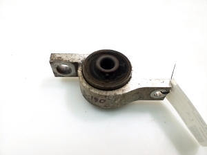 LEXUS IS (2005–2013) Esimese õõtshoova puks 4807553010 - 2