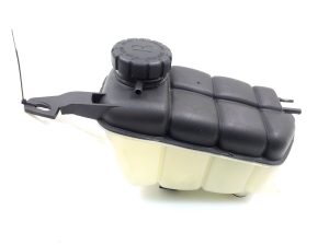   Tank for coolant 