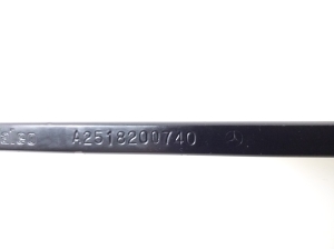 Mercedes Benz R-Class 251 (2006–2017) Esiklaasi puhasti hoob A2518200740 - 2