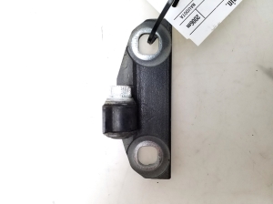 Front door top hinge - 