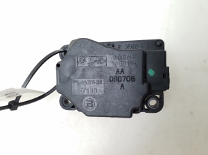 Stellmotor Heizungsklappe - 6G9N19E616