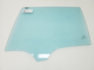 Rear side door glass - A2517350310