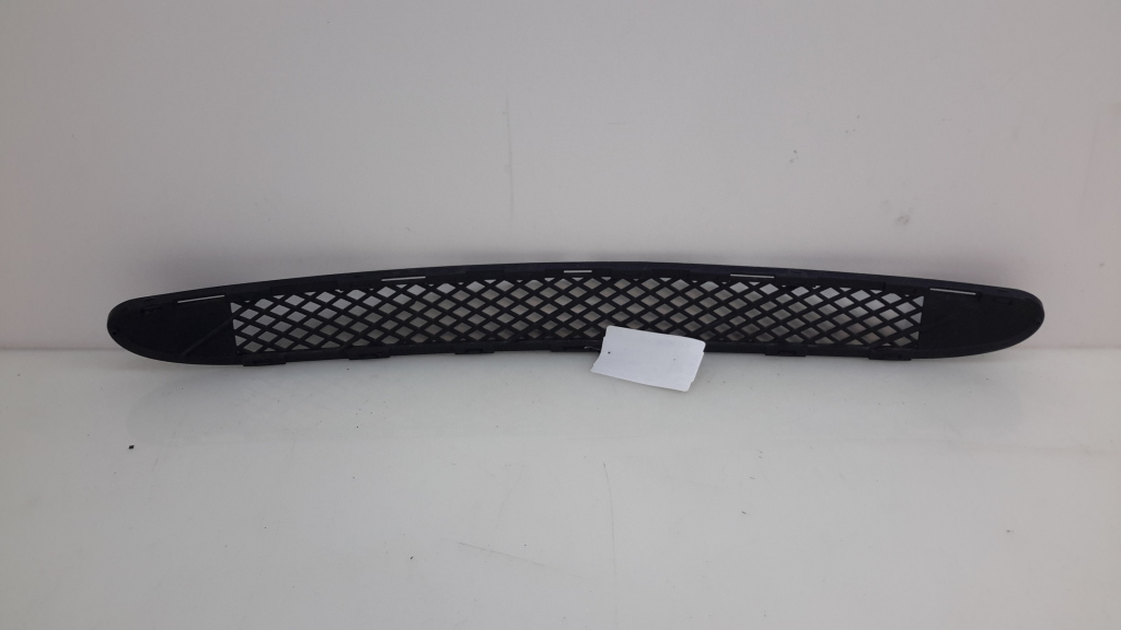 MERCEDES-BENZ C-Class W203/S203/CL203 (2000-2008) Front Bumper Lower Grill A2038850423 18808099