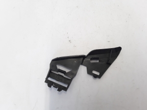  Front bumper bracket 