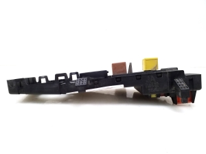 Opel Vectra C (2002–2008) Kaitsmekarp salongis 13223678 - 3