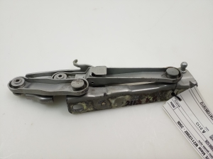   Engine cover hinge 