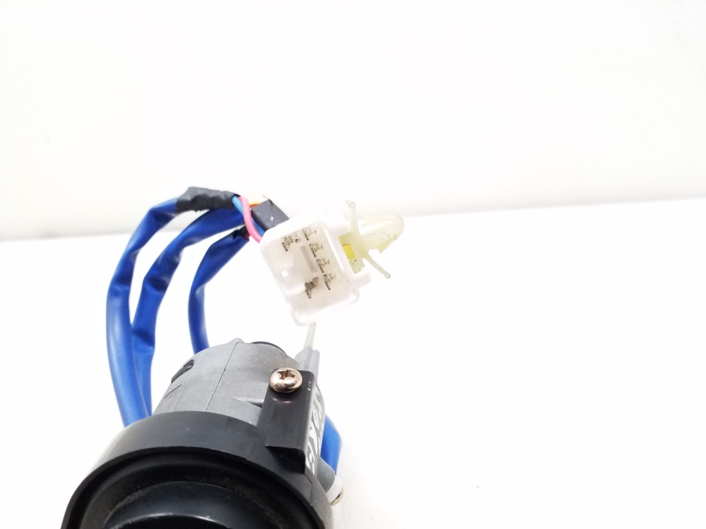 Used Kia Sorento Ignition switch