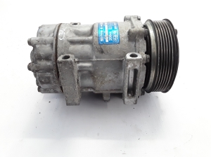  Air conditioner compressor 