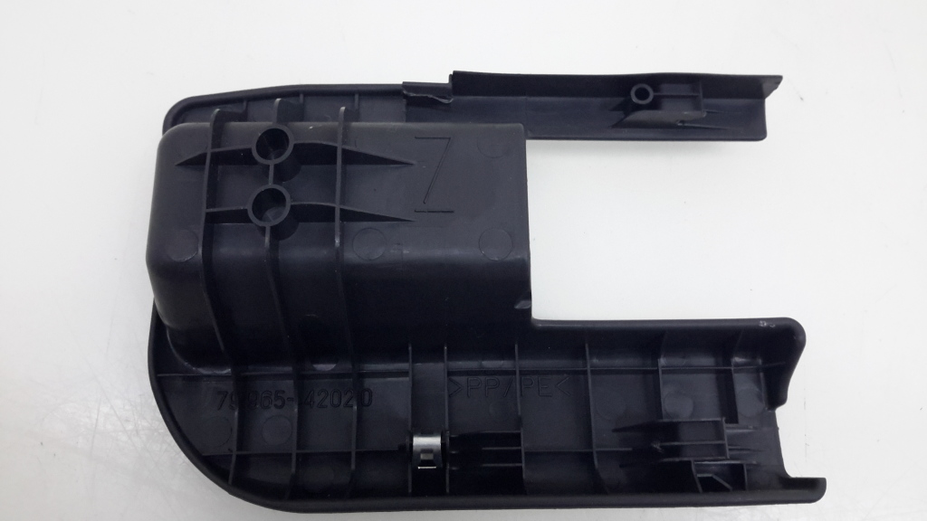 TOYOTA RAV4 3 generation (XA30) (2005-2012) Kitos salono dalys 7996542020 20358550