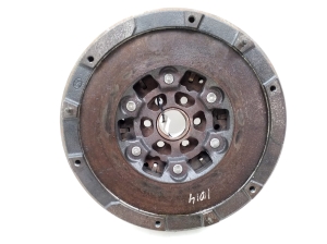Clutch flywheel - 