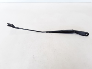  Windshield wiper blade 