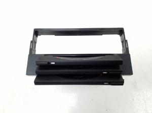 Kia Sorento (2002–2009) CD/DVD-Wechsler - 3